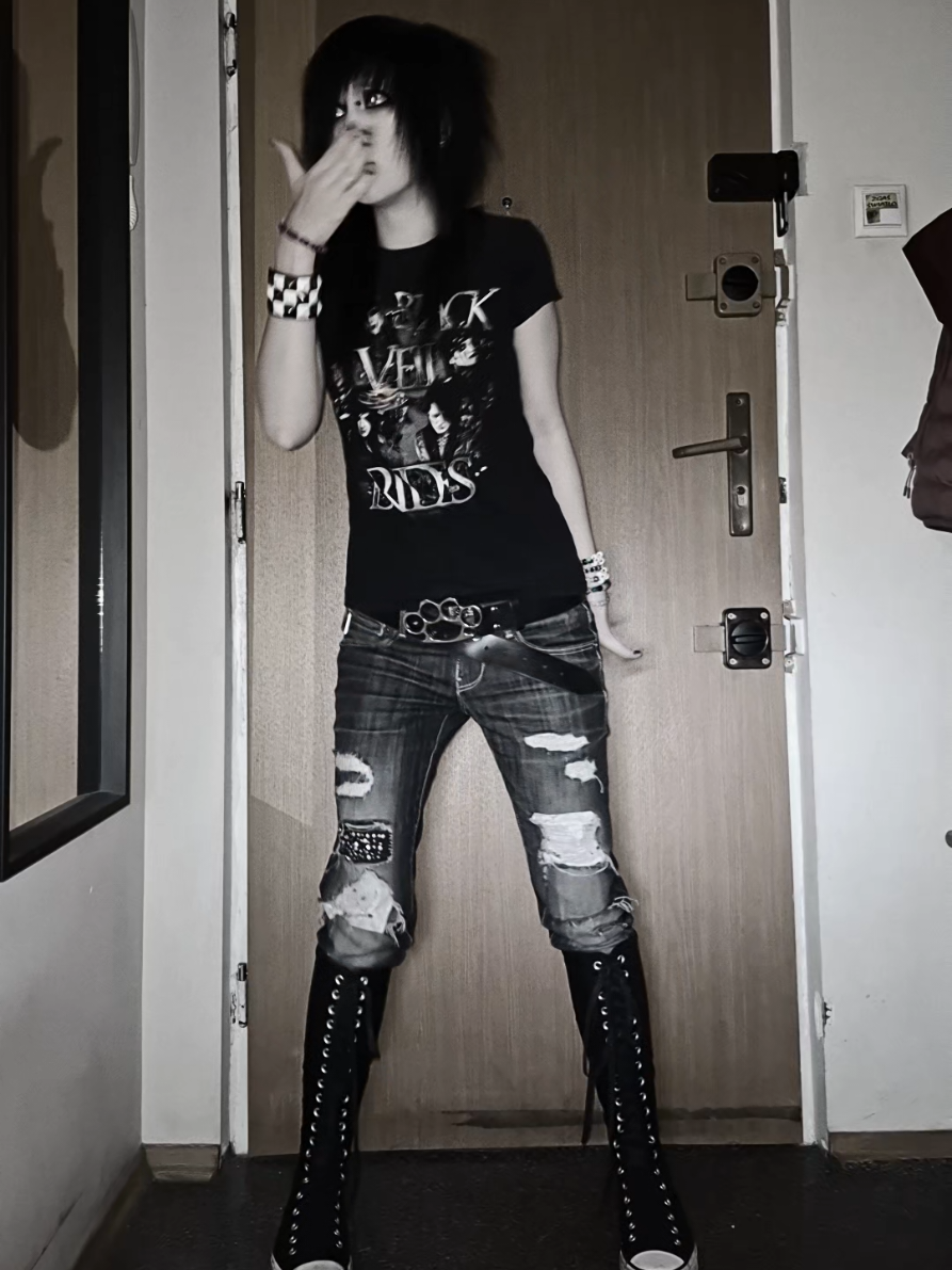 @☣︎ 𝔇𝔢𝔞𝔡𝔙𝔞𝔪𝔭 ☣︎