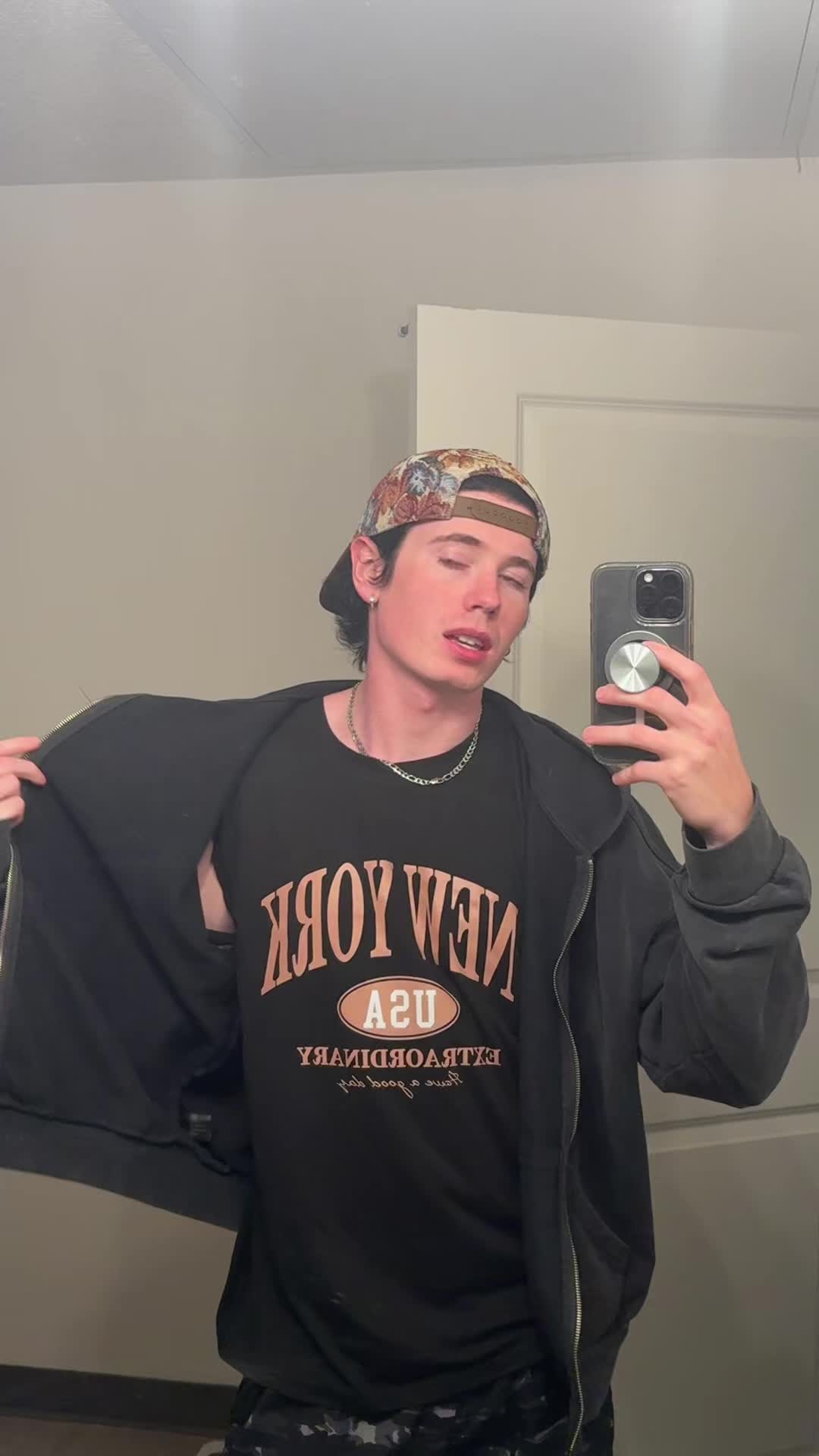 @Itsevanwade