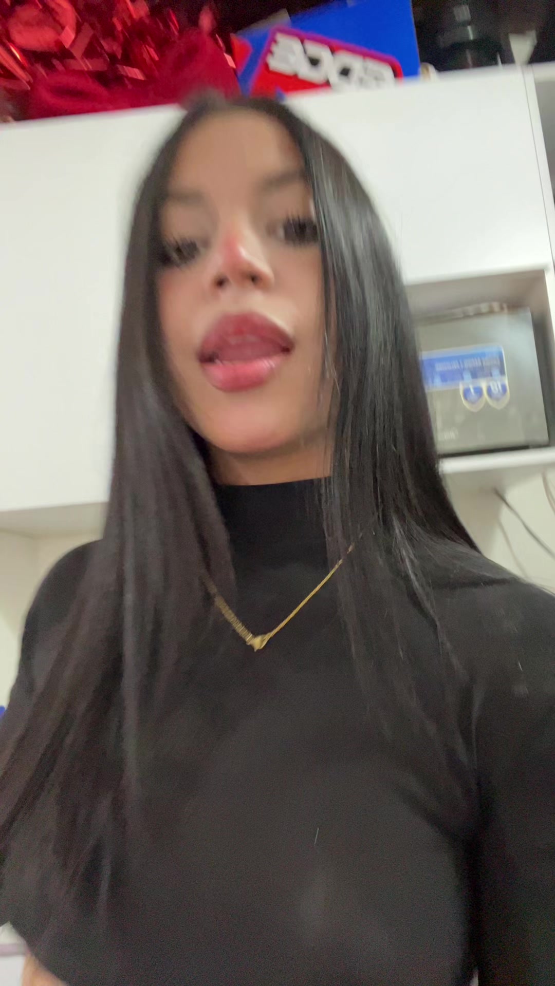 @Ana🐲