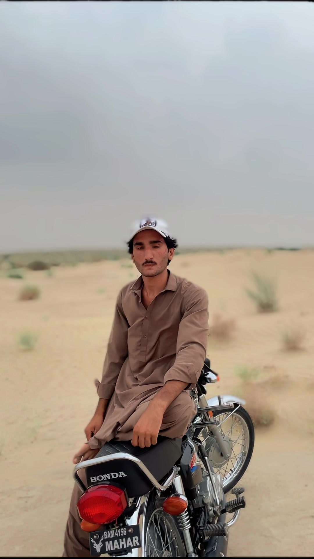 @زین_ماہر_🇵🇰