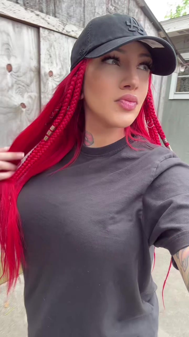 @Ashleyxxkarma