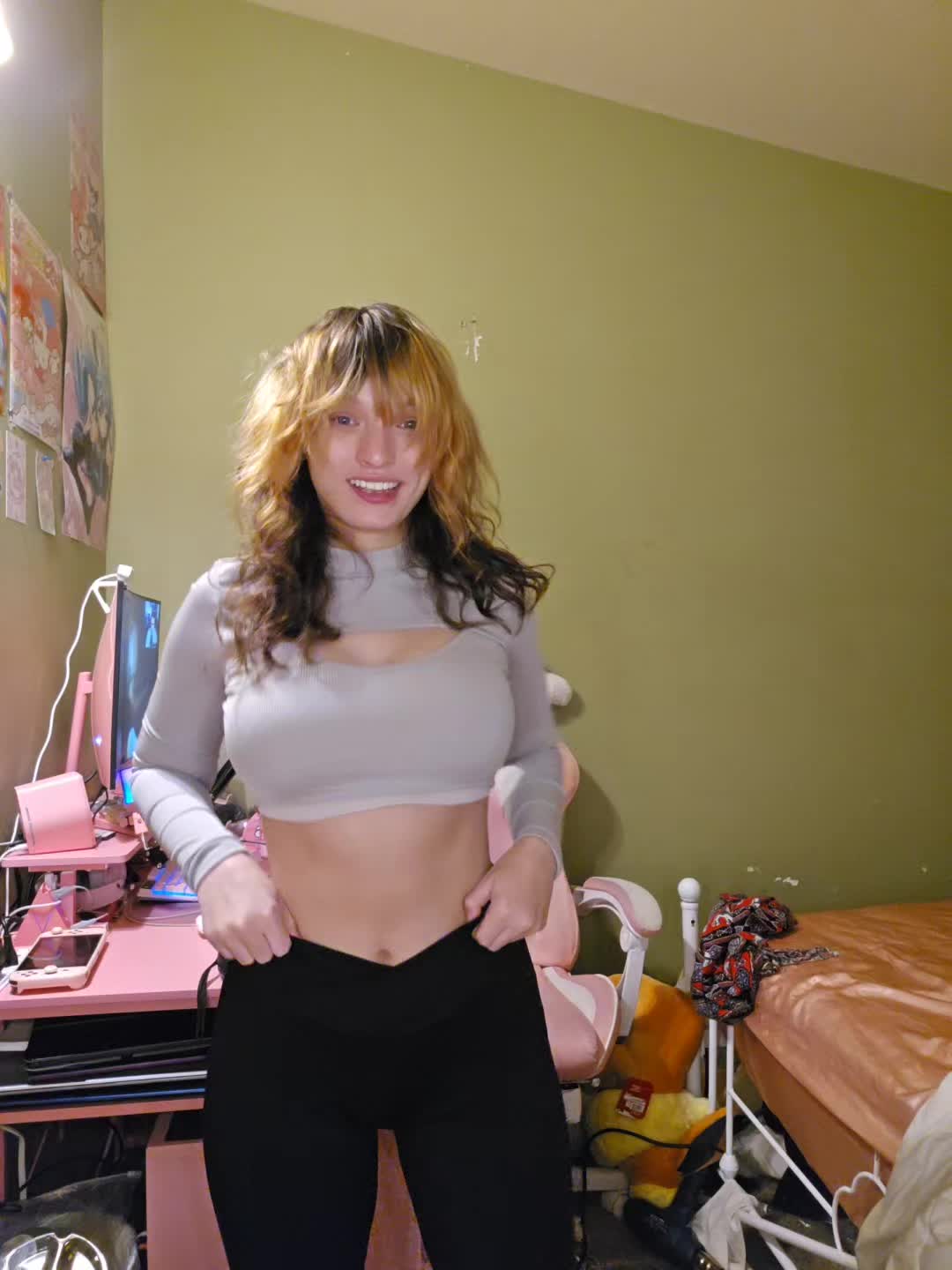 @shroomypixy