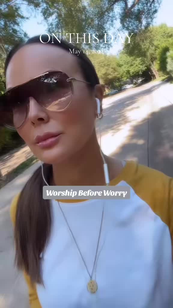 @TIFFANY HENDRA