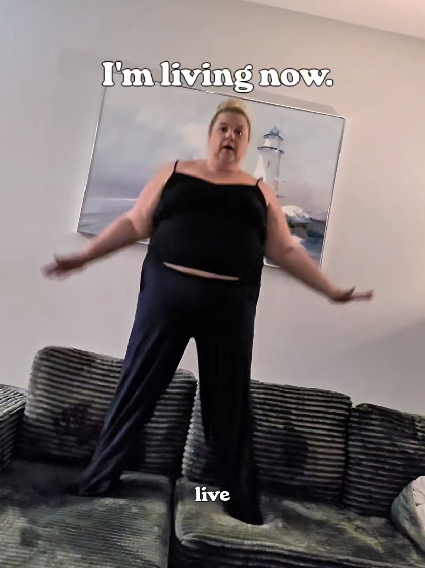 @Vikki • Plus-size Travel