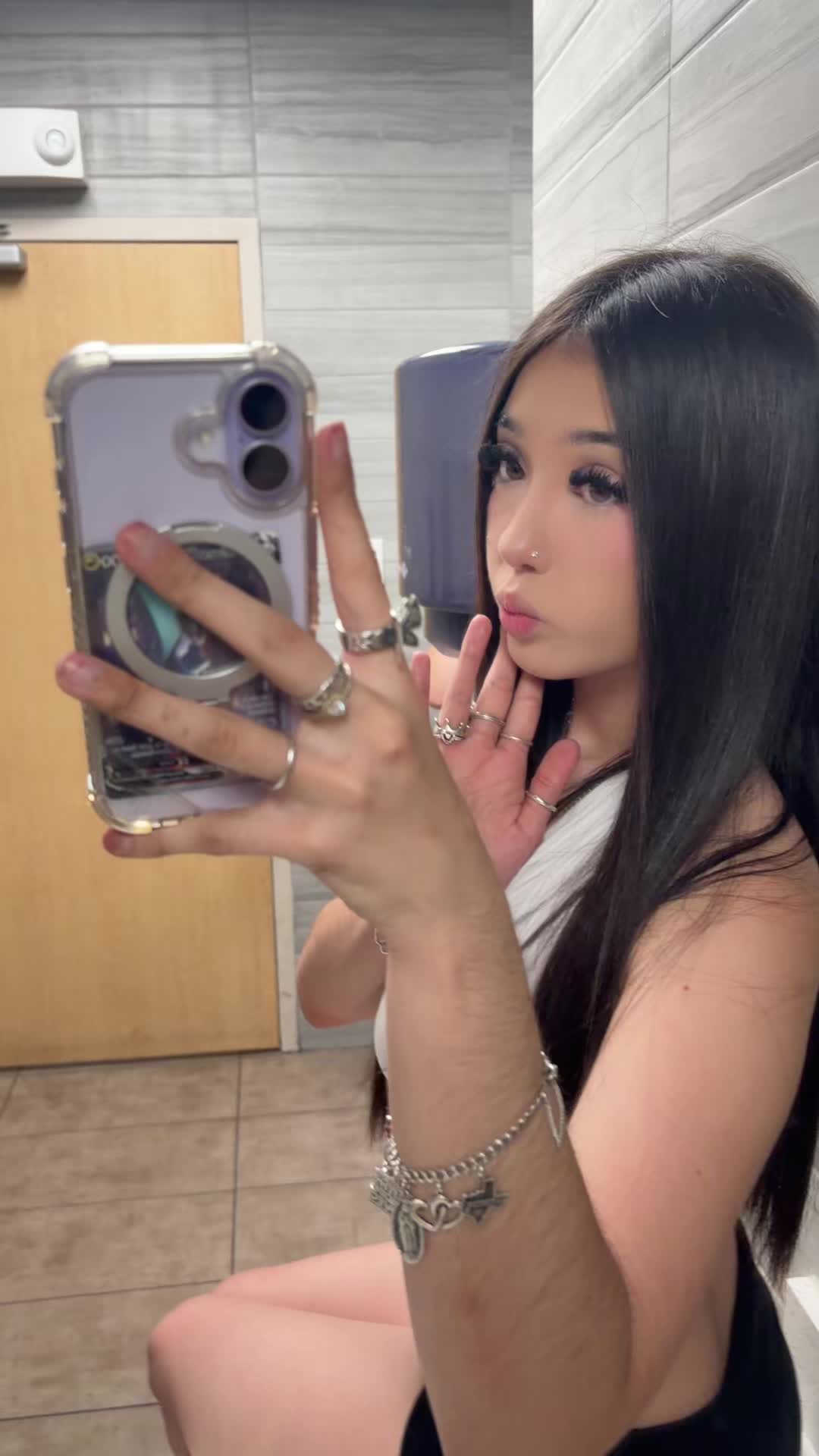 @Yoly