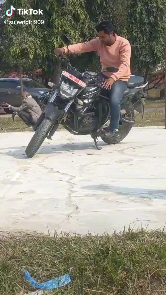 @Dipesh Raaza Yadav