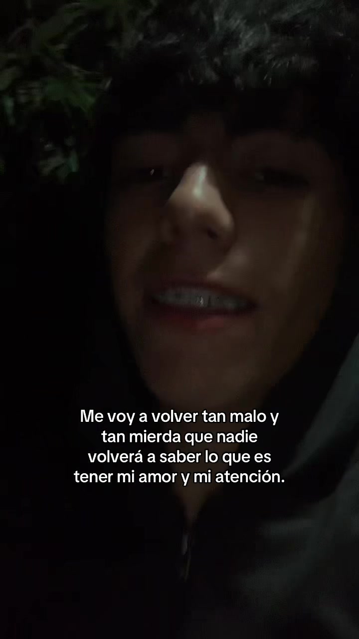 @elias.