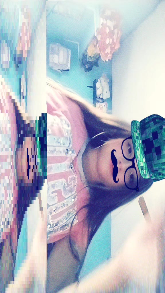 @hellosss 😝✌️