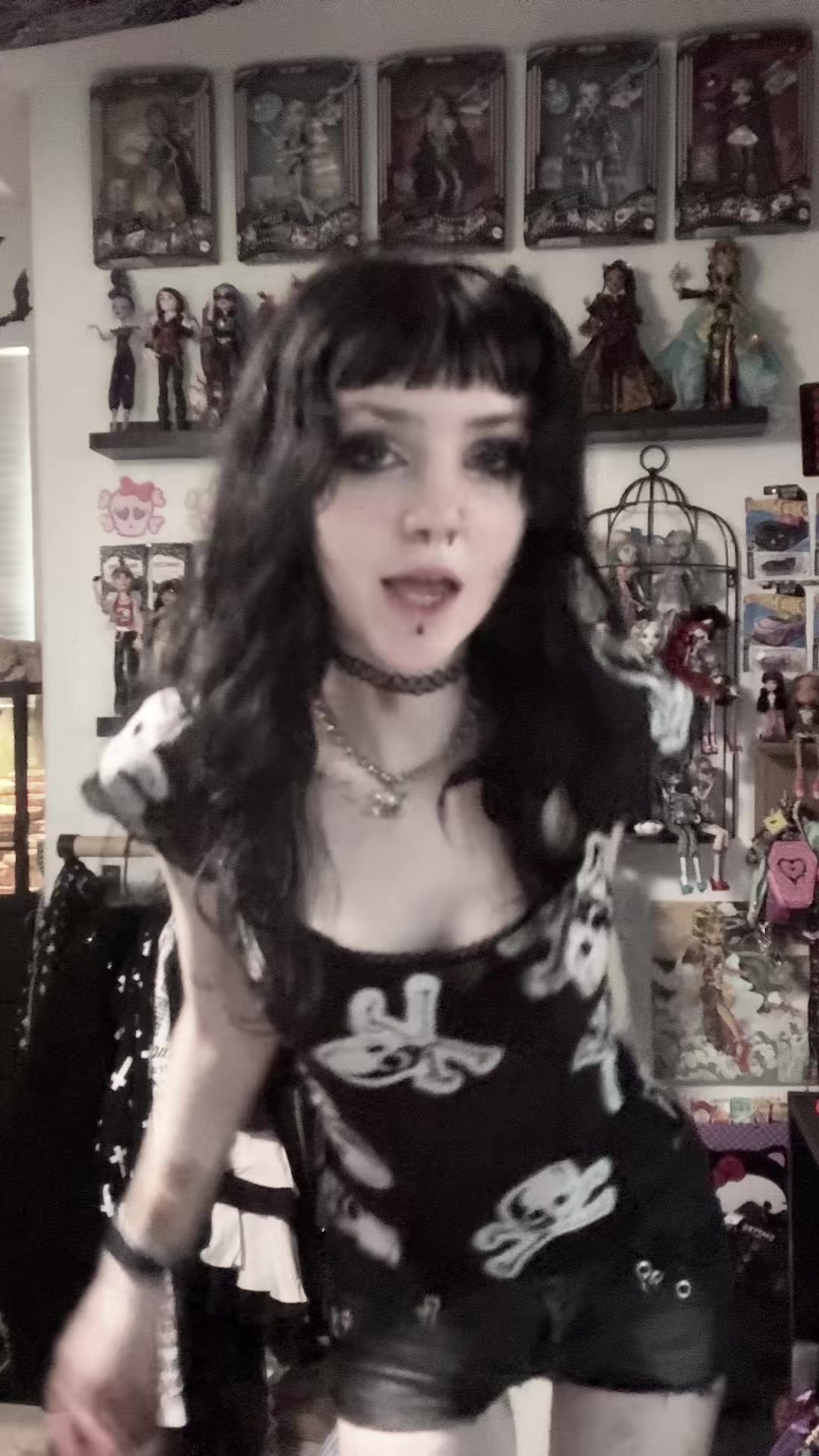 @🧸Kitty!! 🧟&zwj;♀️