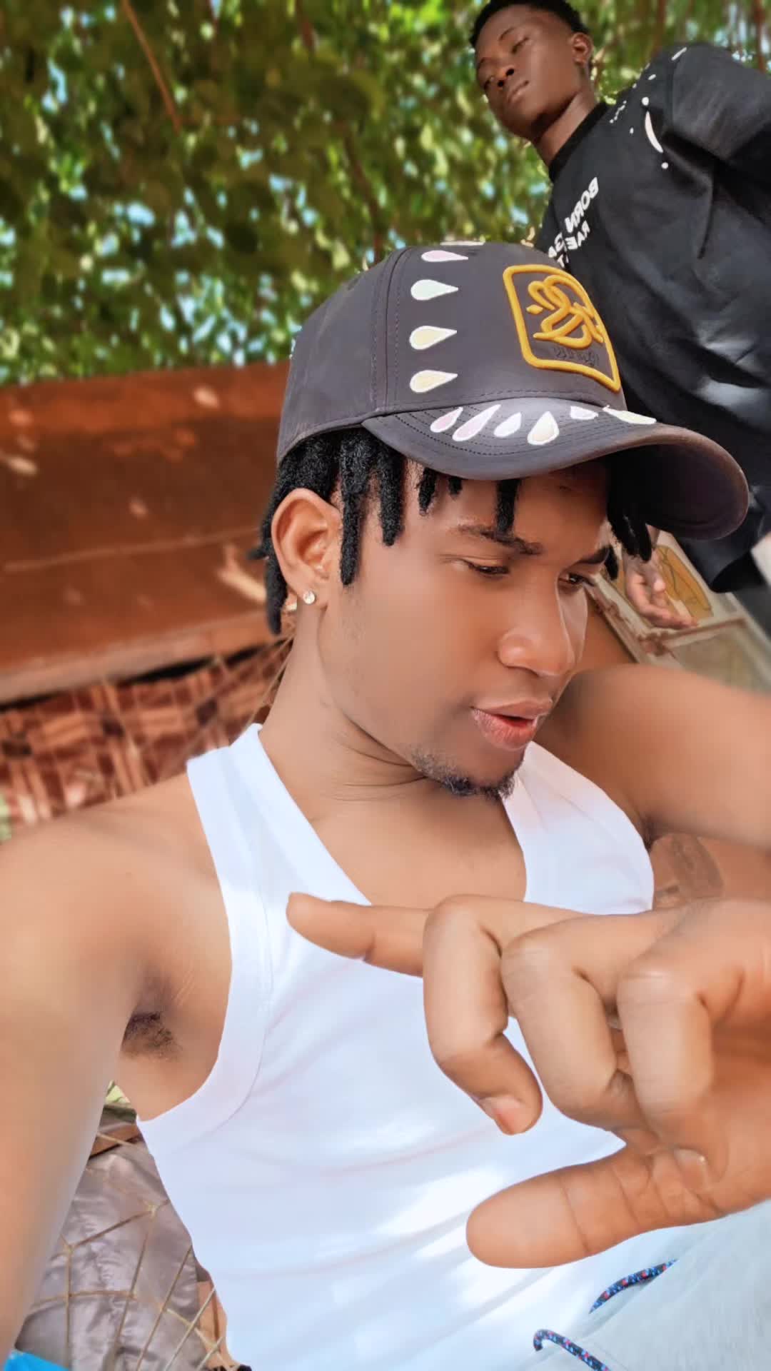 @WEEZYFASHION