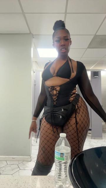 @ShyDior