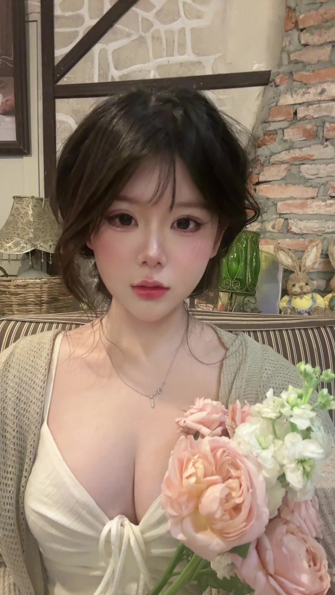 @Diệu Linh 🐿️🤎