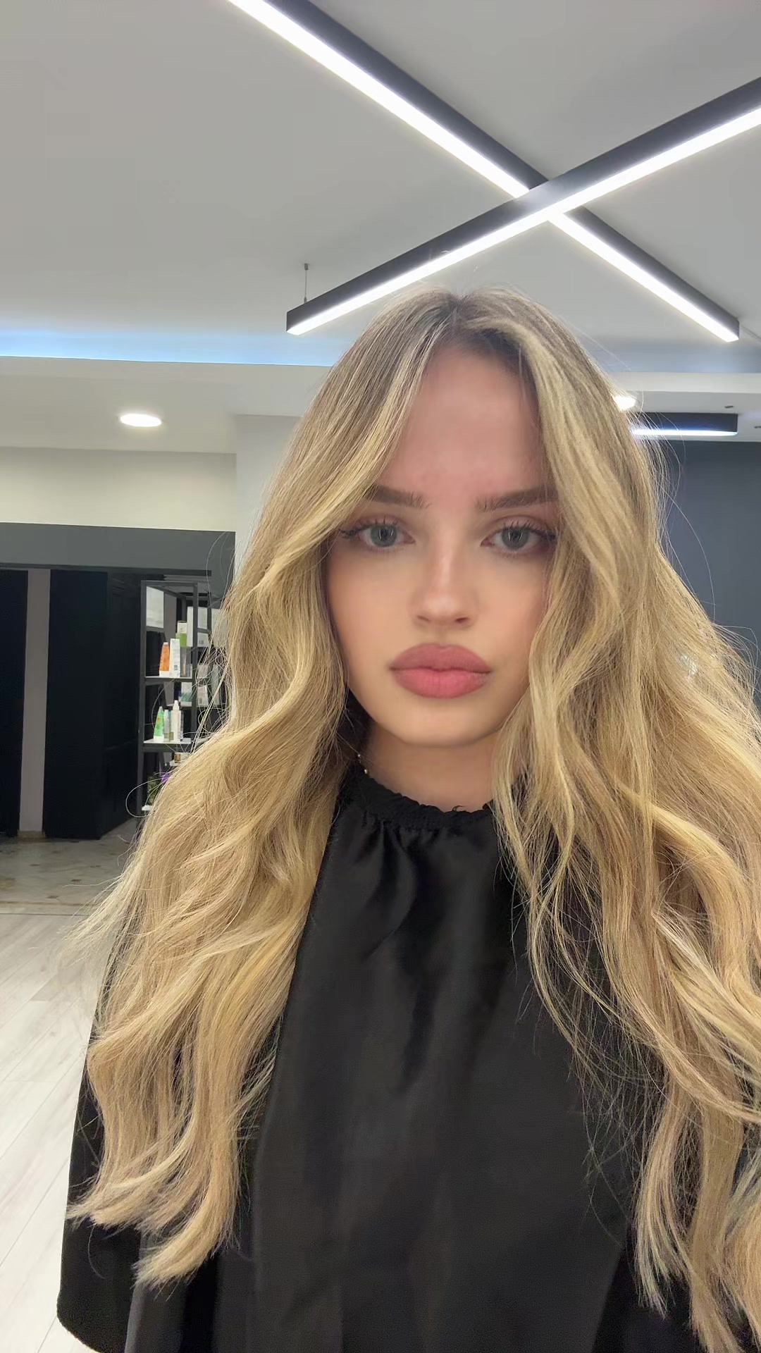 @Elaa