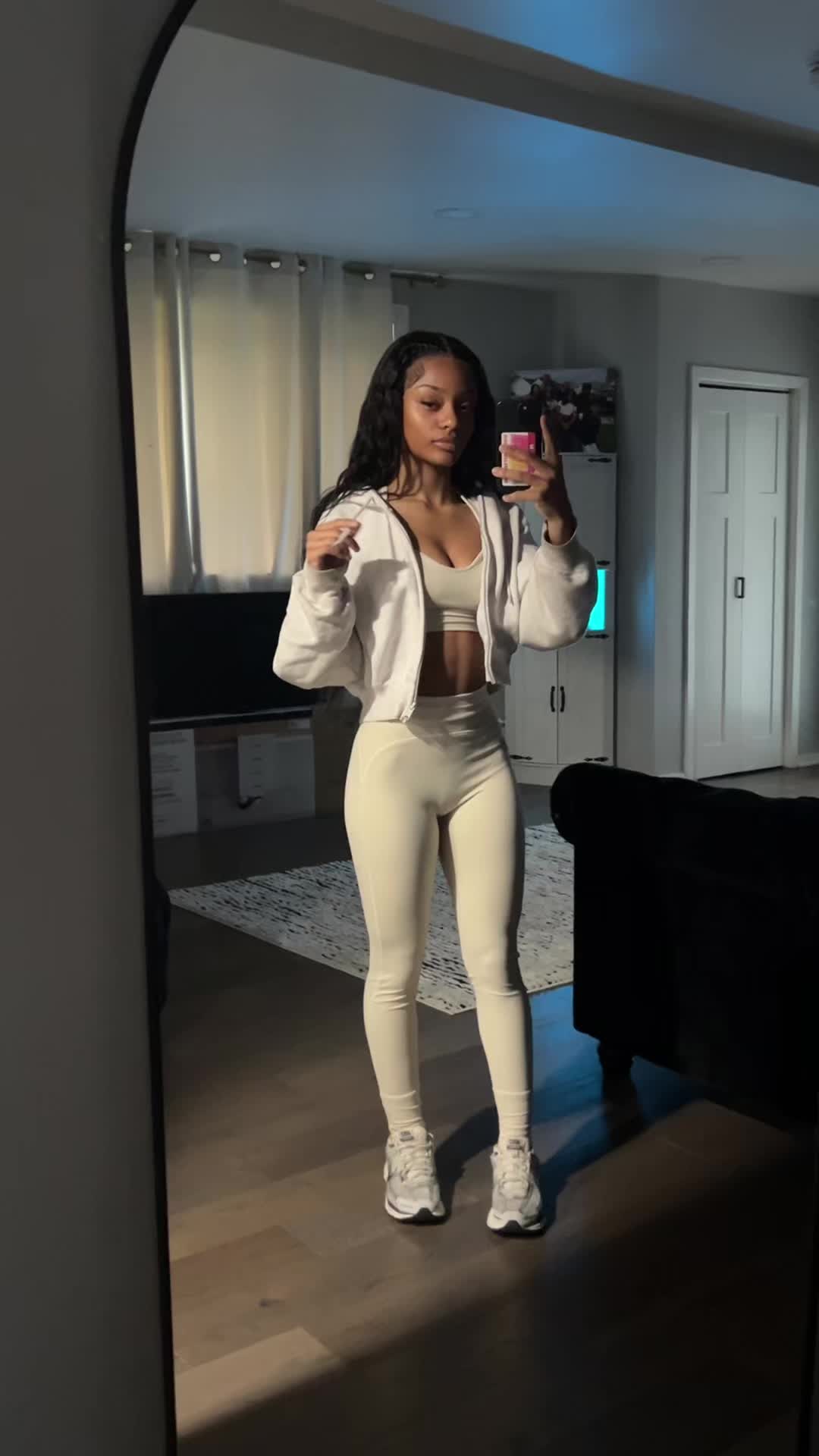 @ariaja