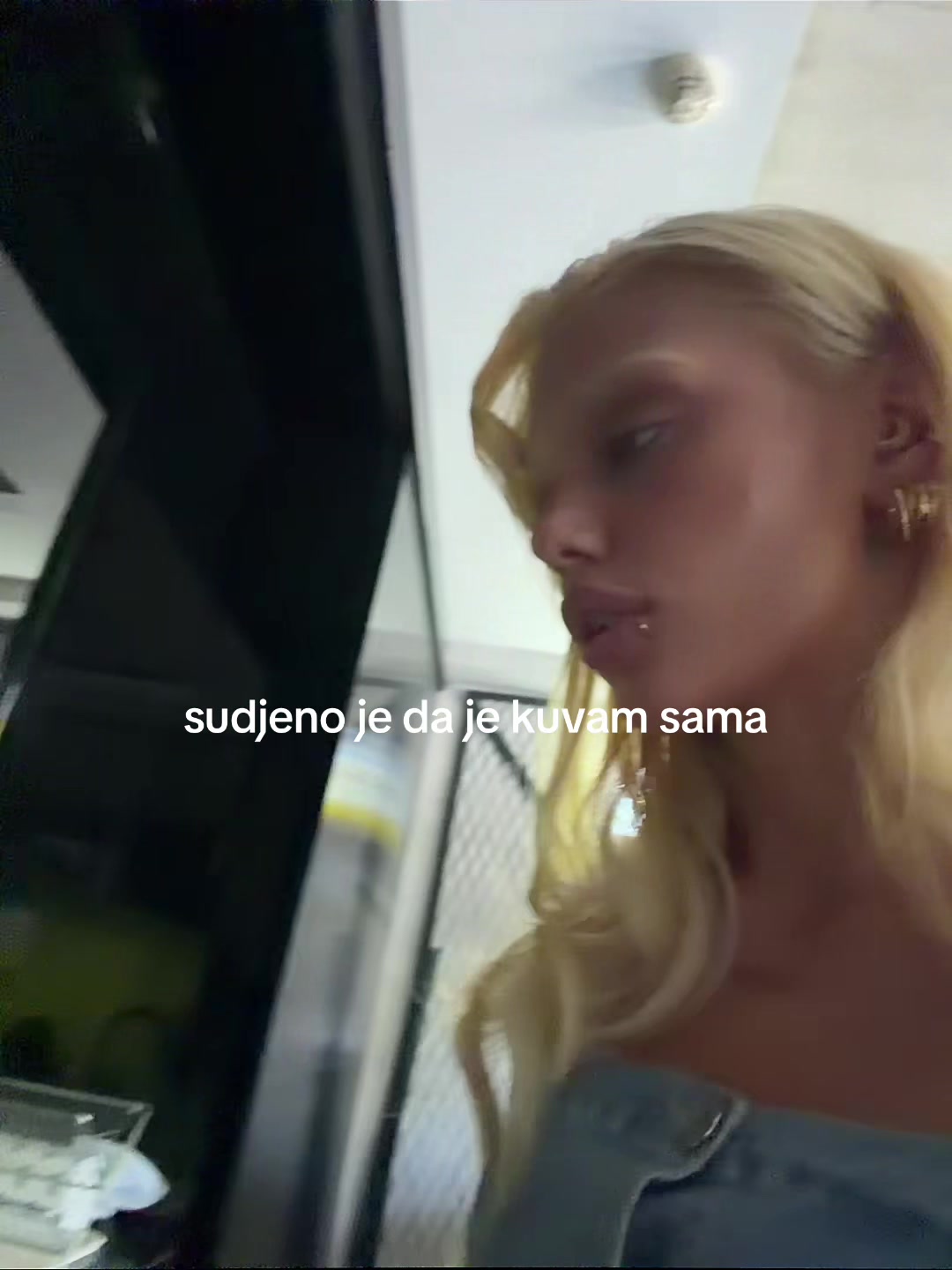 @Lores