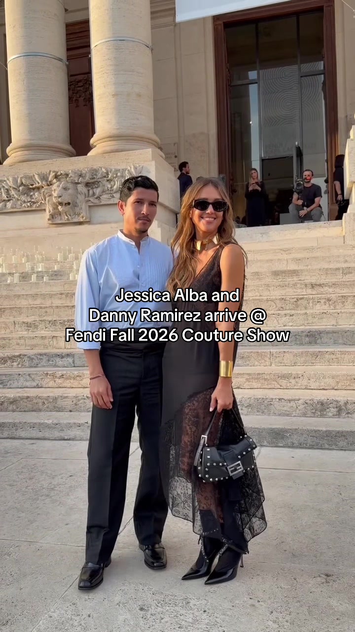 @Vogue