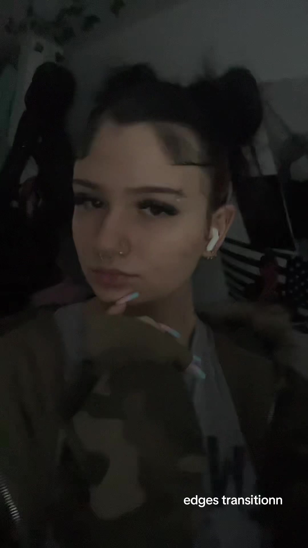 @️