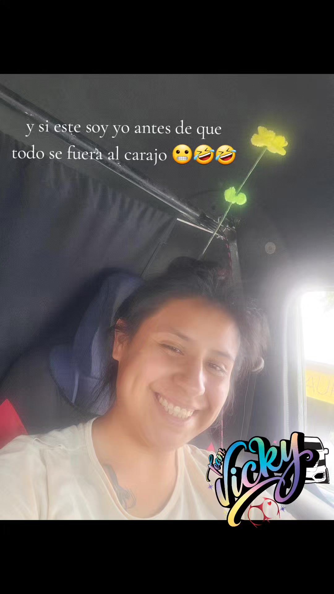 @la vicky 😎