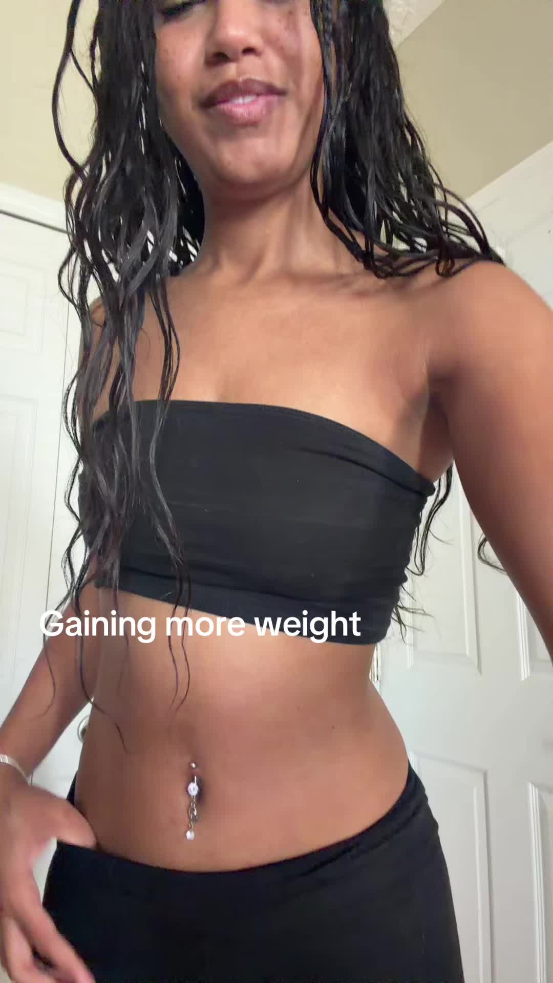 @🧔🏾&zwj;♀️