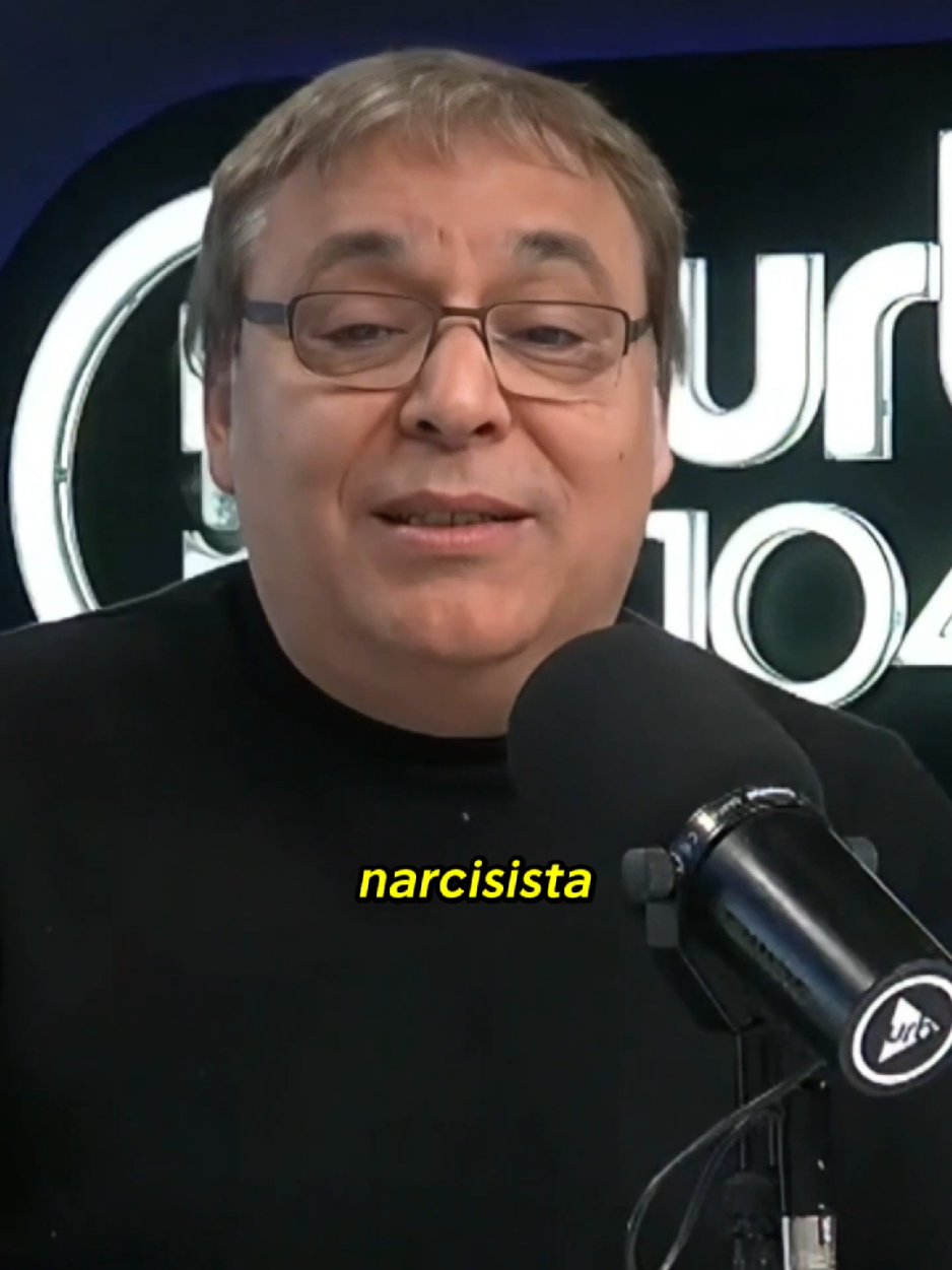 @DISRUPCIÓN INTERNA