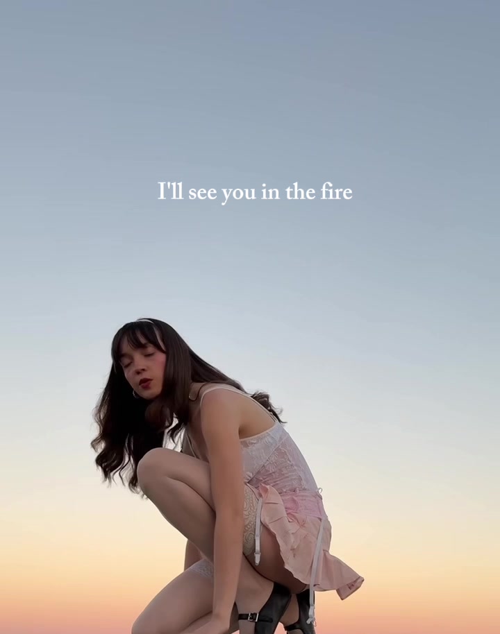 @Chrissy🌹