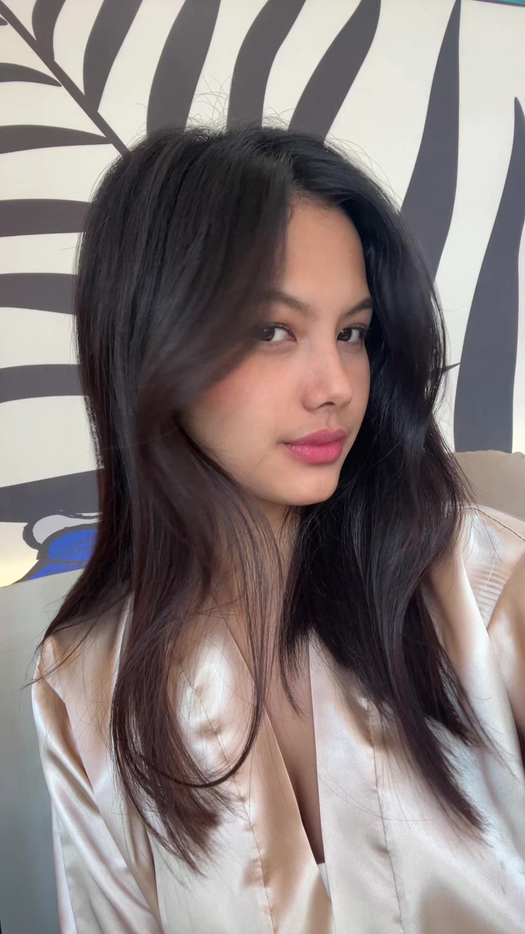@hrtgynt ON IG <3