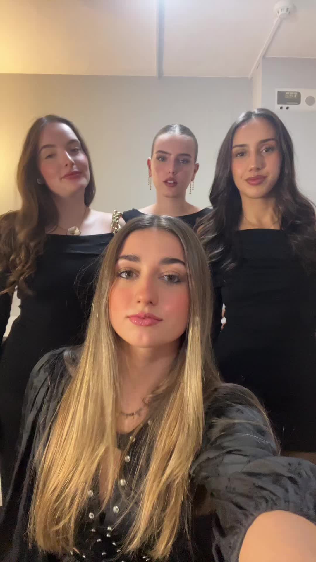 @Carlotaa