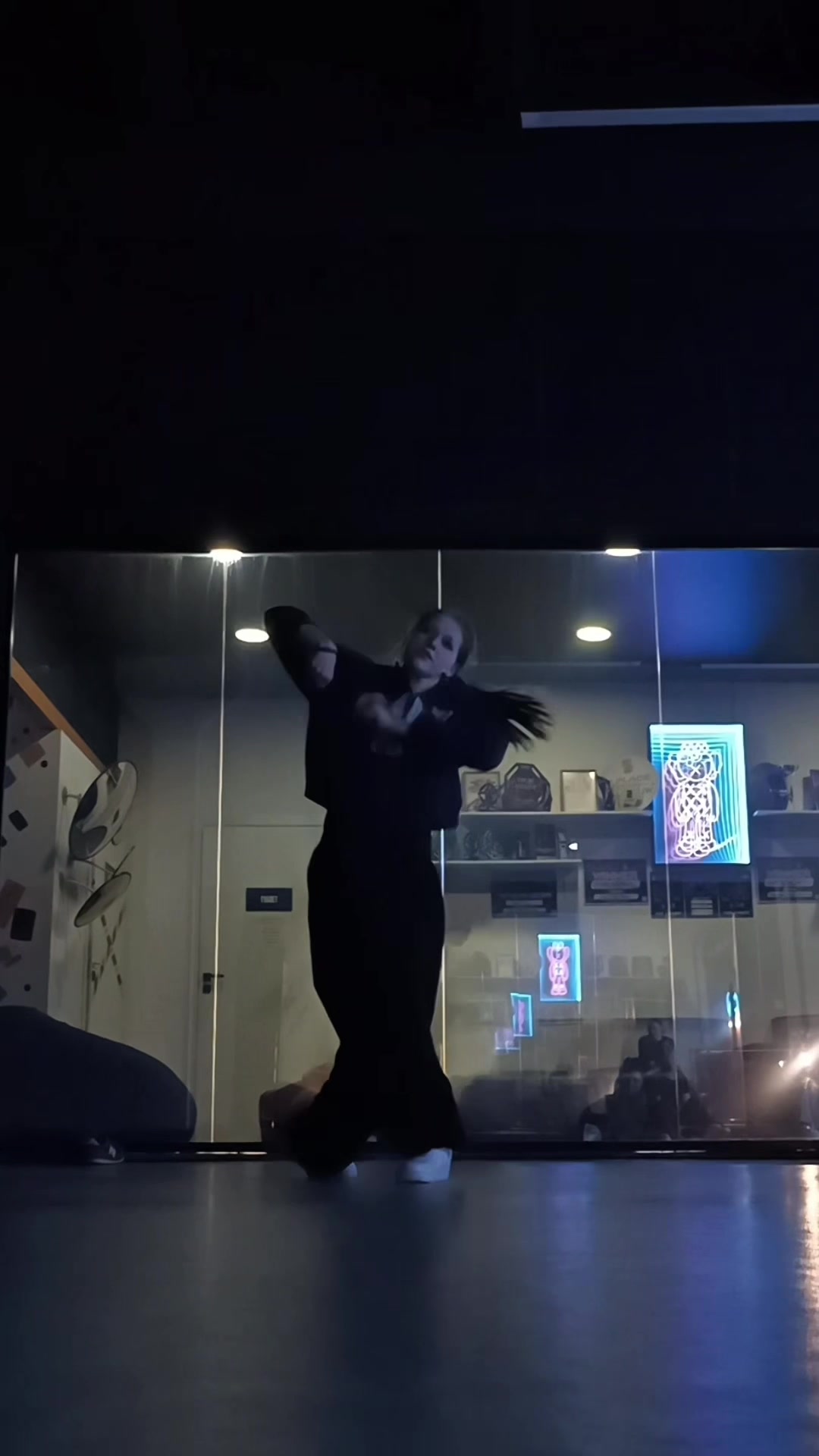 @niki