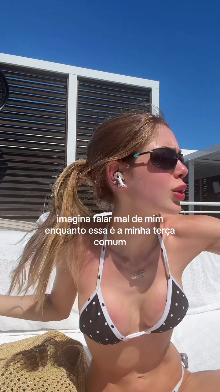 @Laura Favero