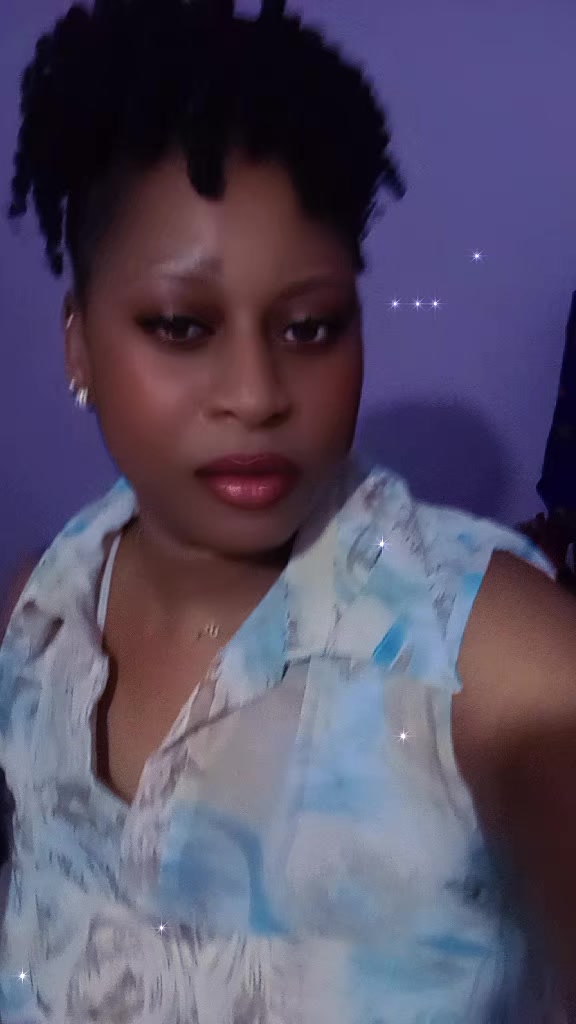 @Queentee001