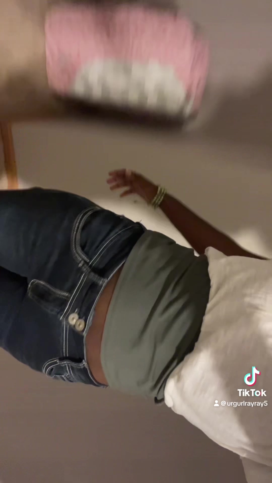 @urgurlrayray