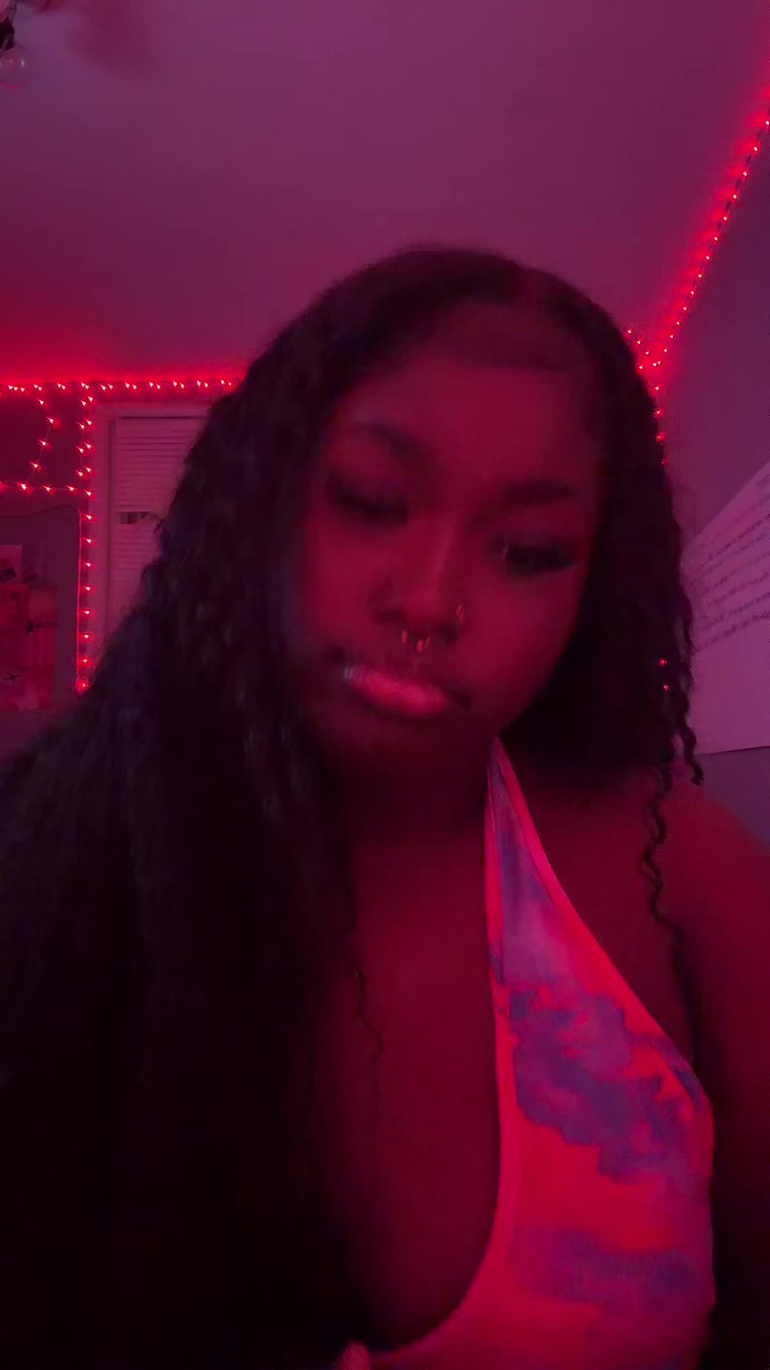 @Nikayda Nikeira