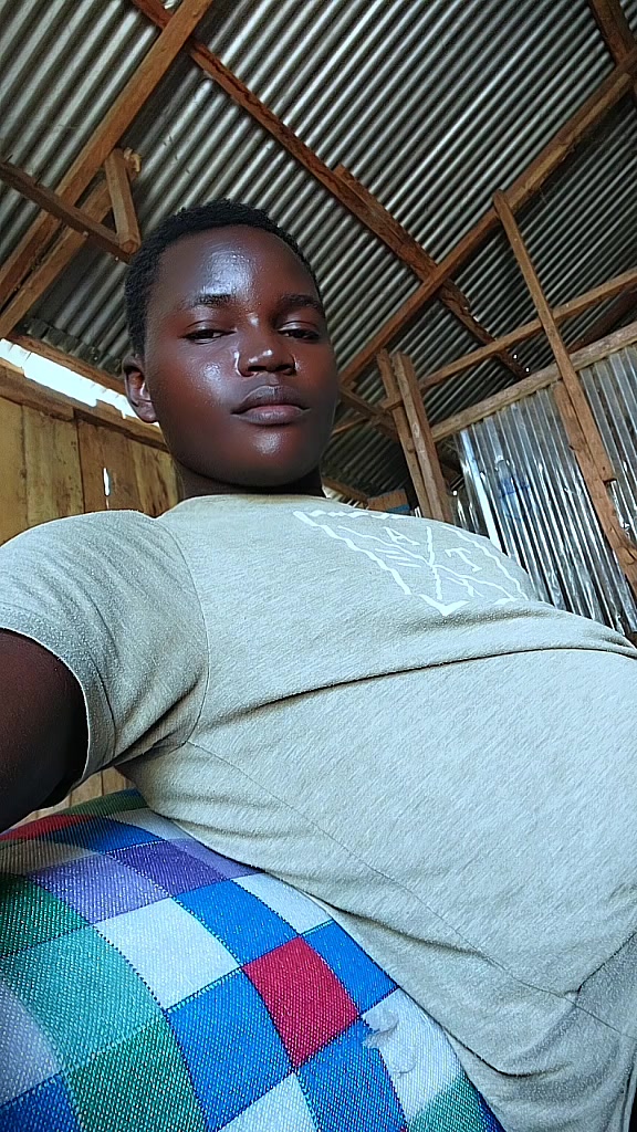 @N&eacute;h&eacute;mie💪🇨🇩