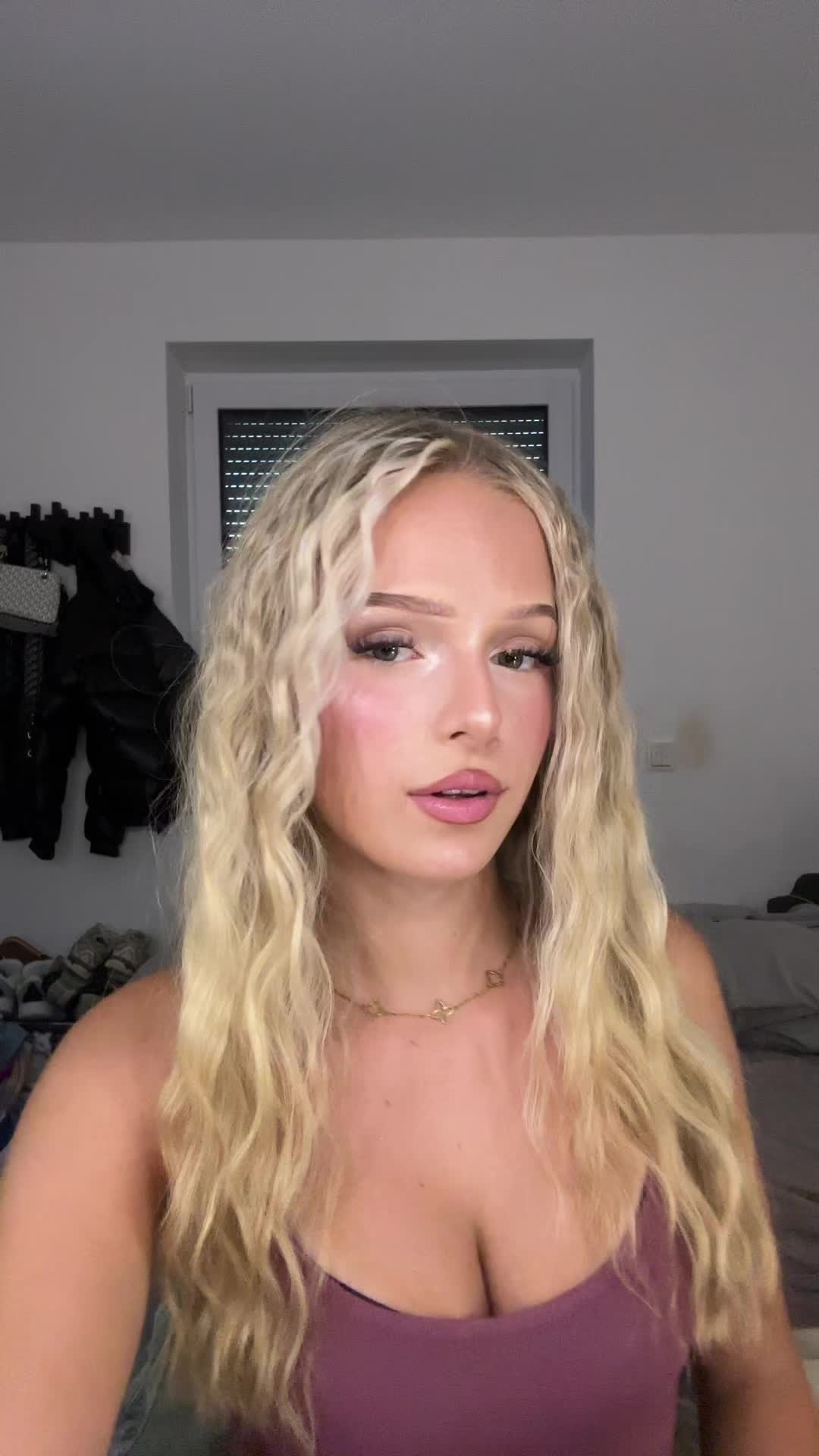 @𝐙𝐨𝐞𝐲