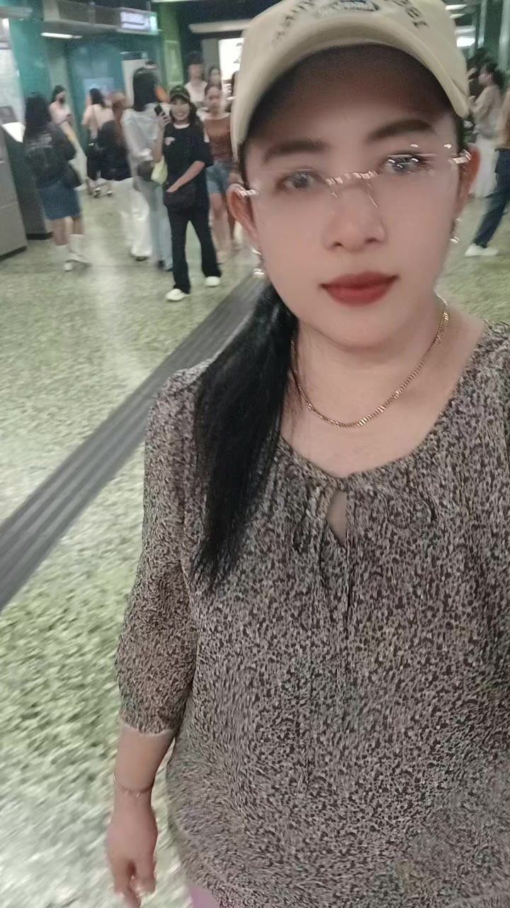 @Ling Ling🇲🇨🇭🇰
