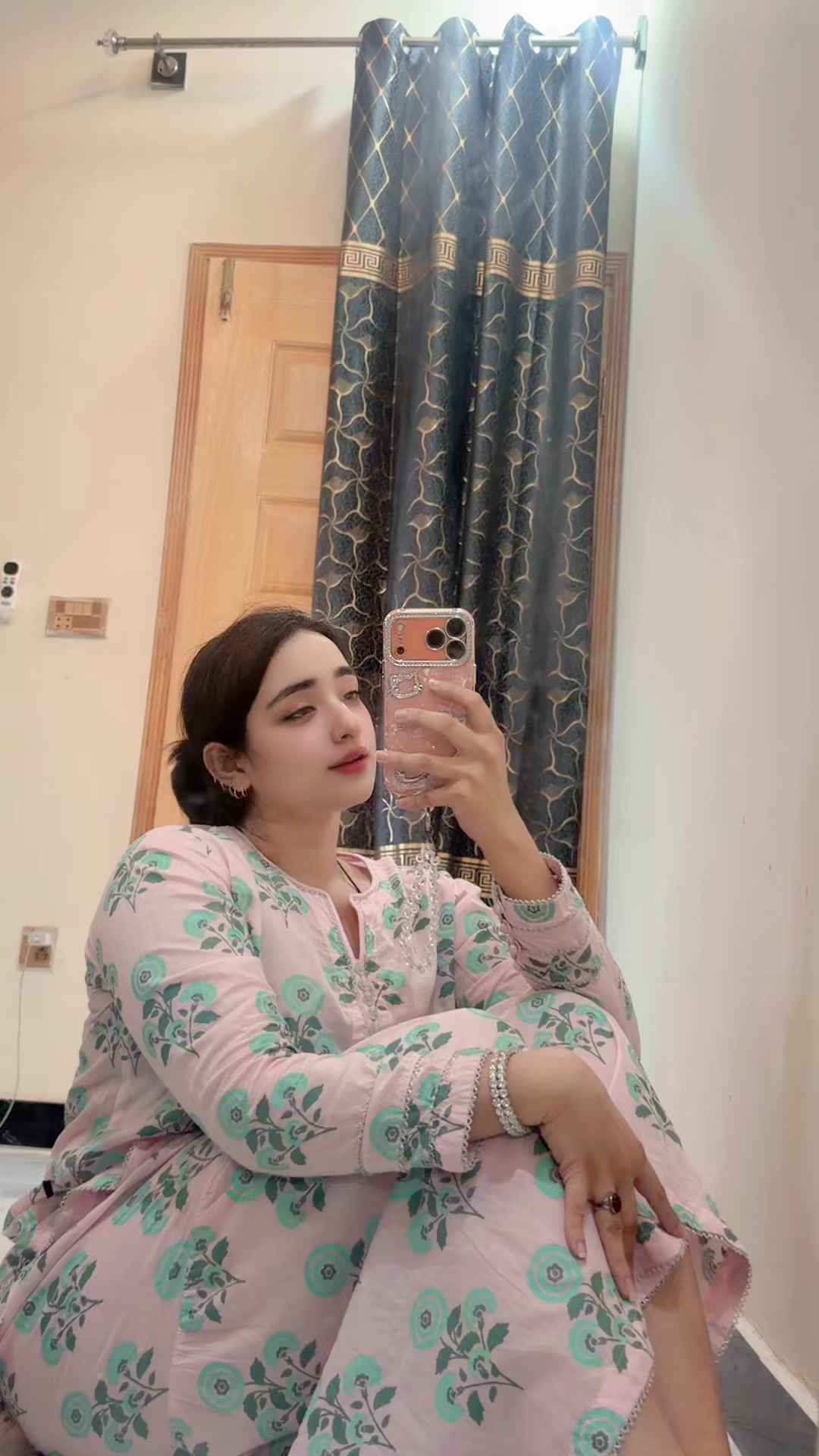 @❤️🧚🏼&zwj;♀️Dimpleparii🧚🏼&zwj;♀️❤️