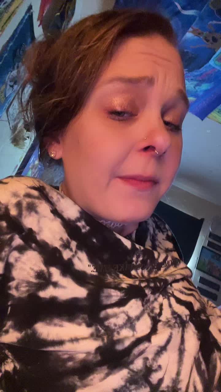 @CrystalBlue93