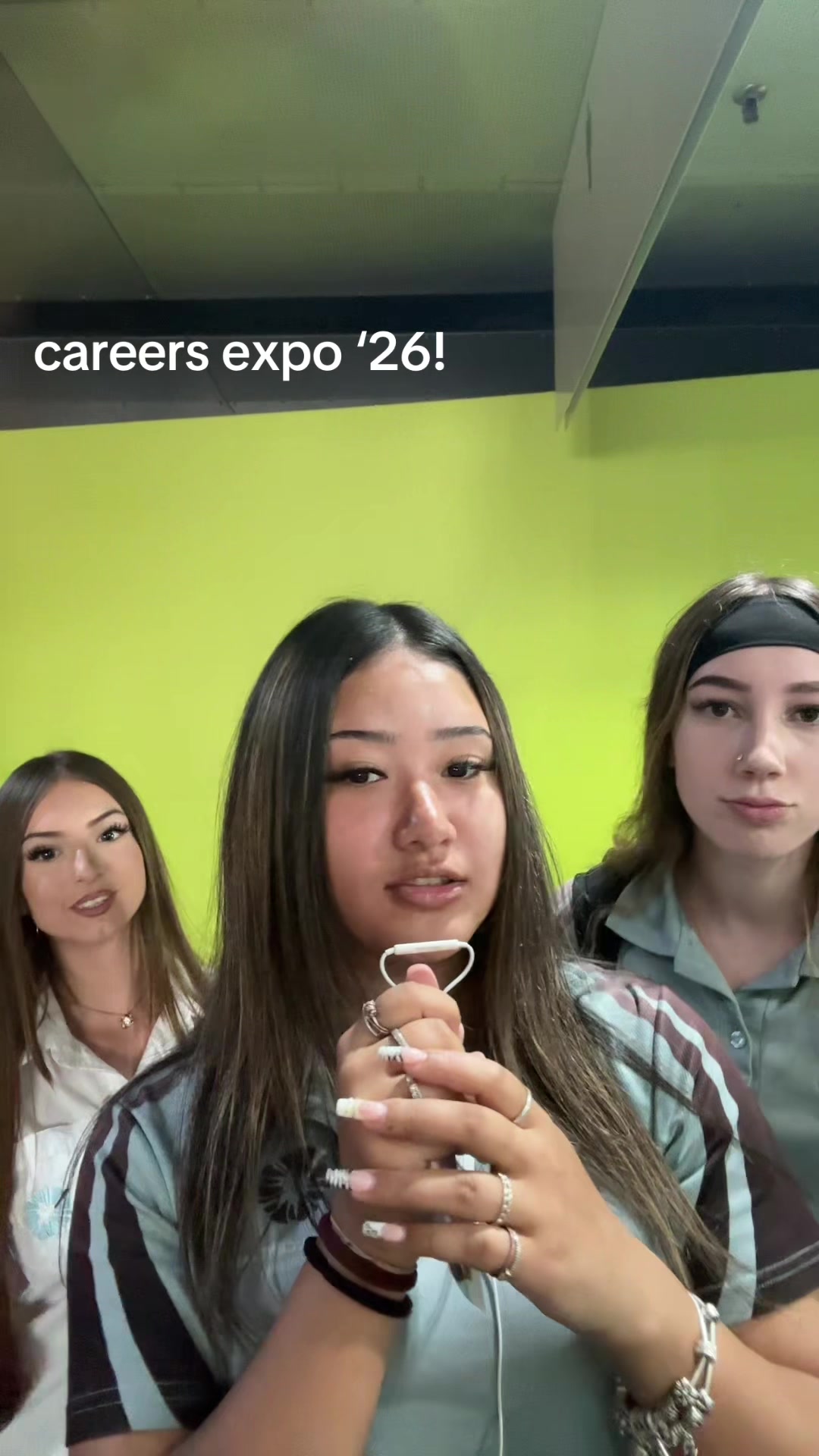 @𝐦 𝐞 𝐥 𝐨 𝐝 𝐲
