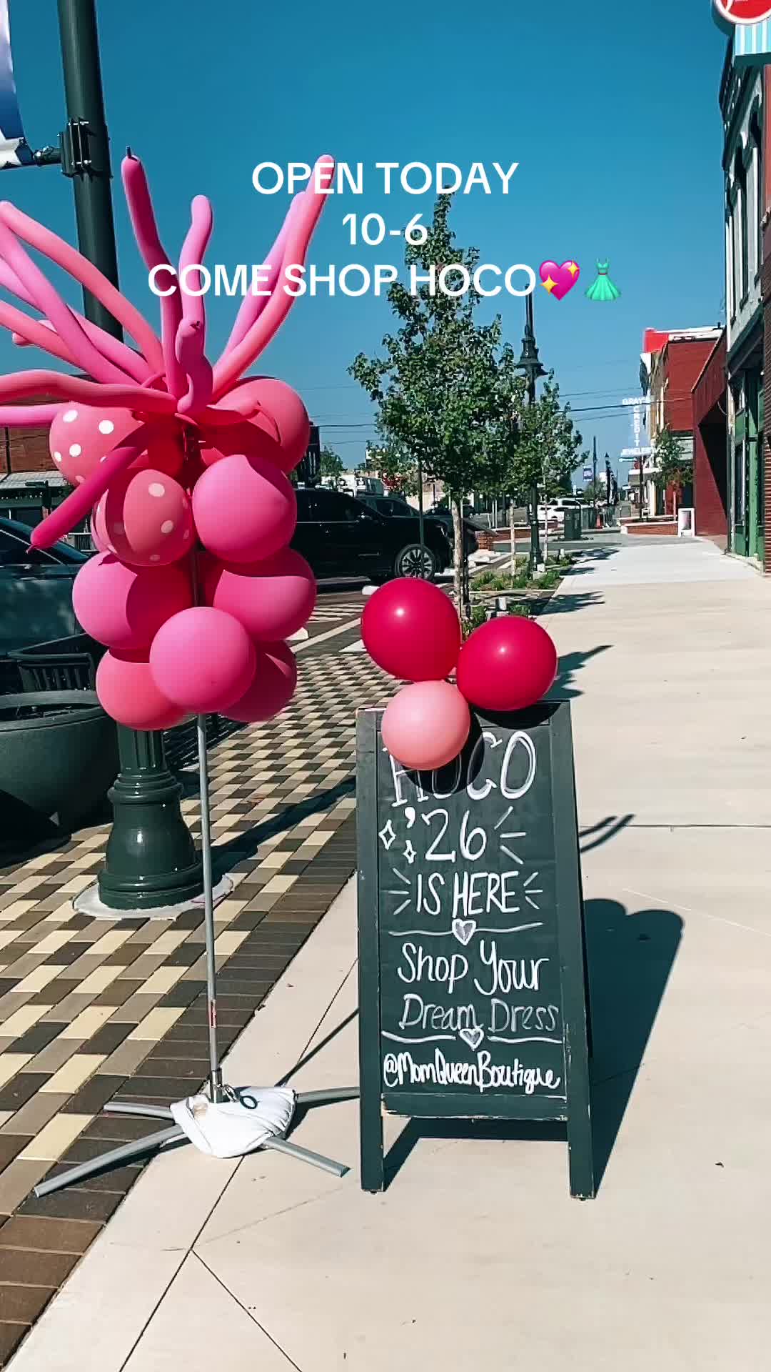 @Mom Queen Boutique