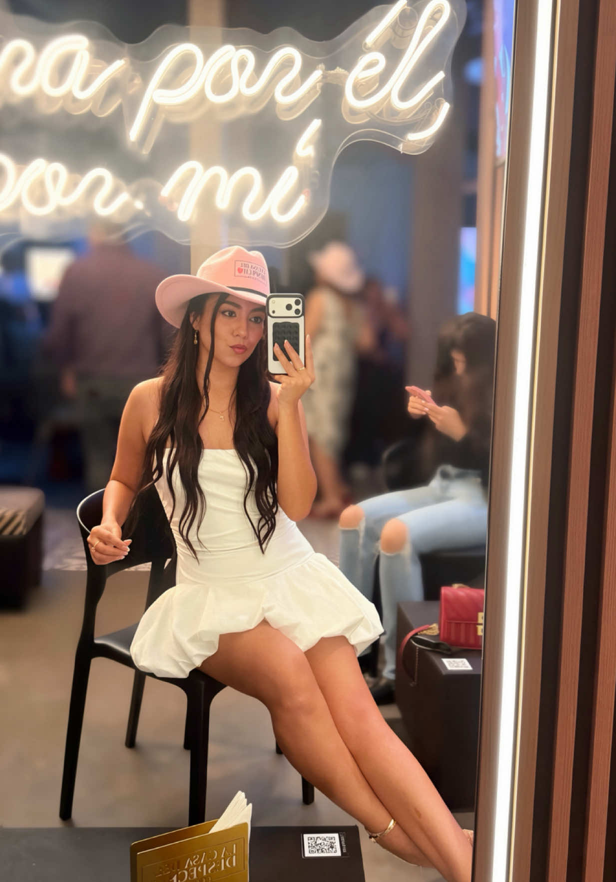 @DianaLadinoo