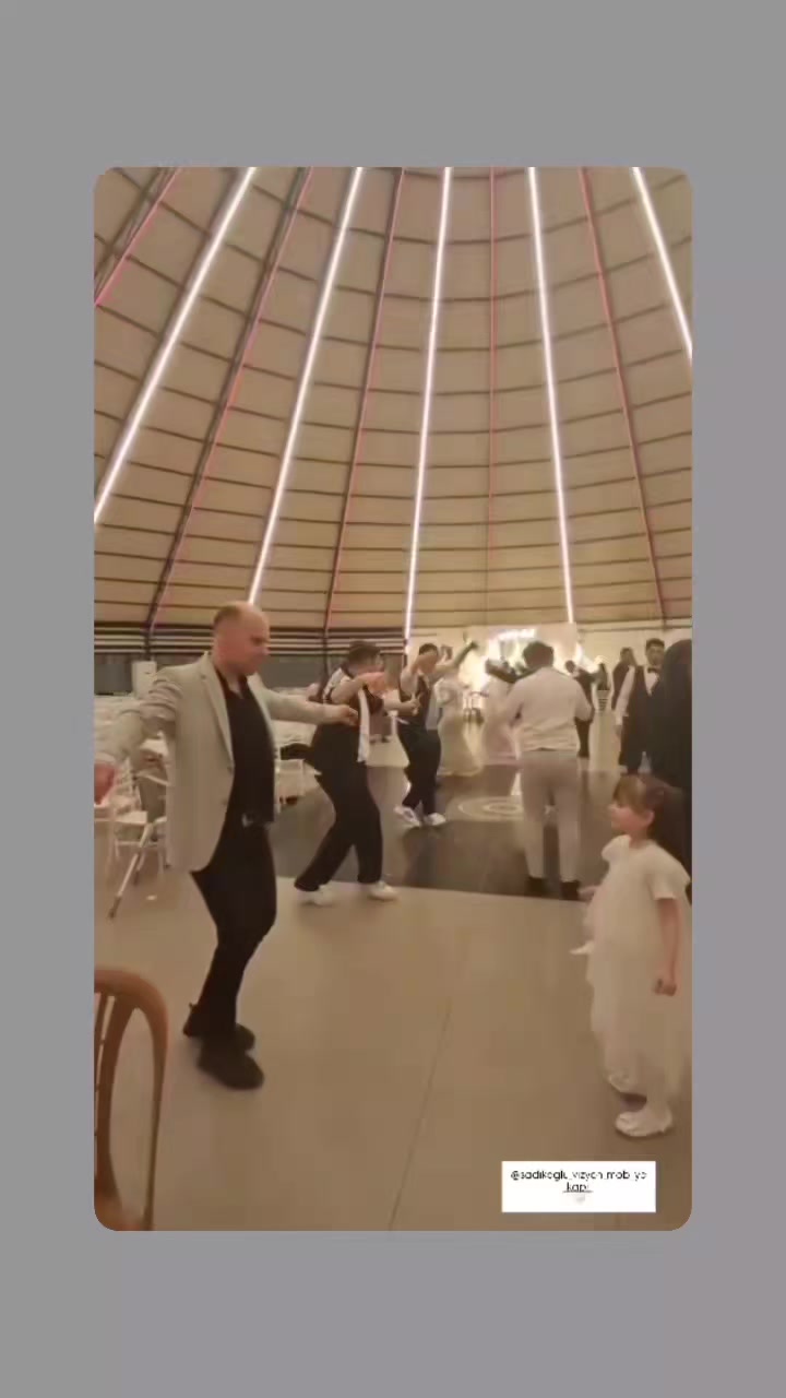 @SADIKOĞLU VİZYON MOBİLYA KAPI