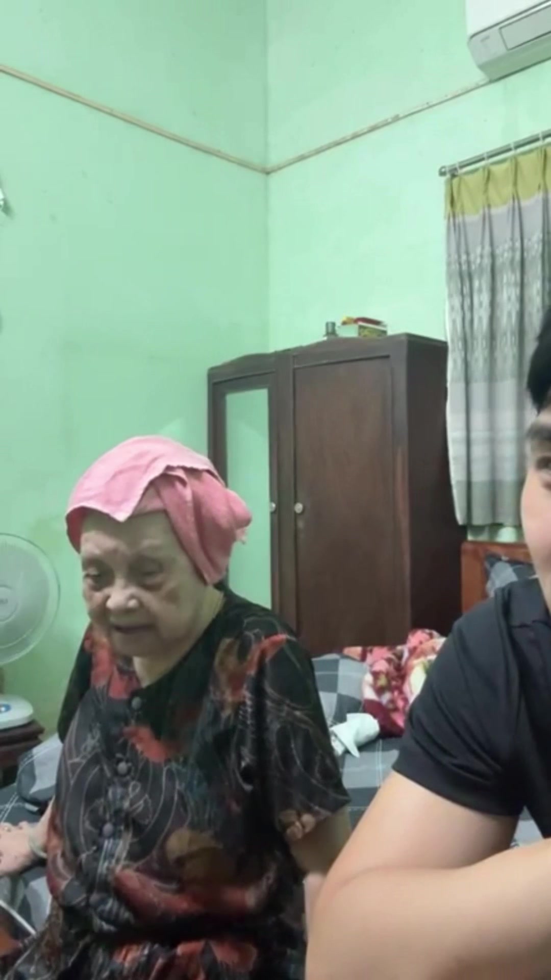 @Nguyễn Hồng Thủy