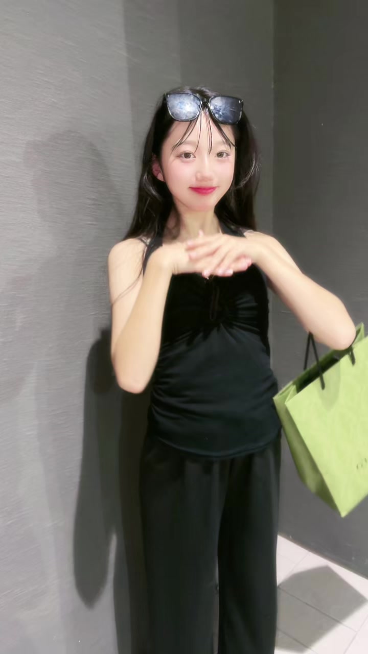 @小川栞依利