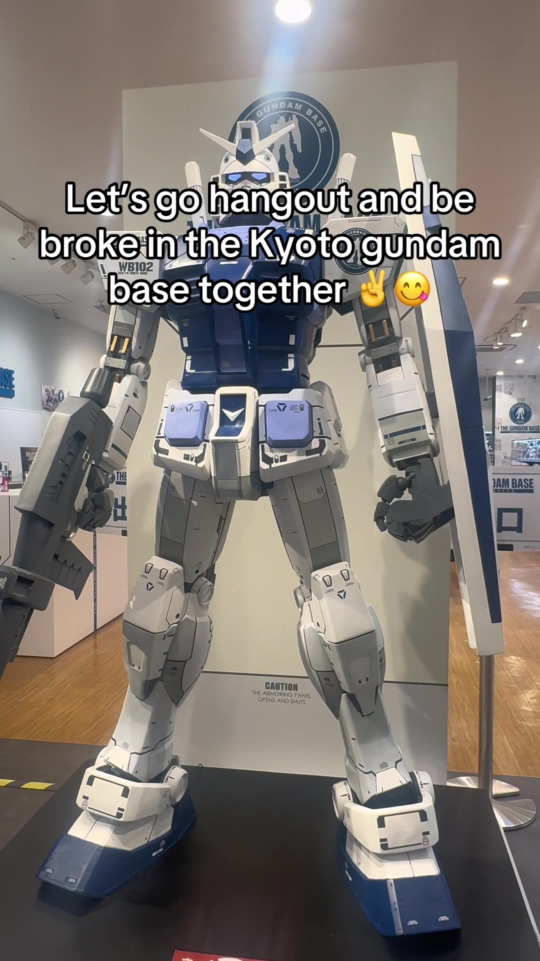 @momo