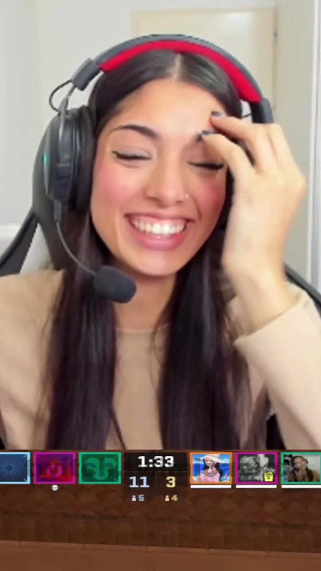 @Micaela