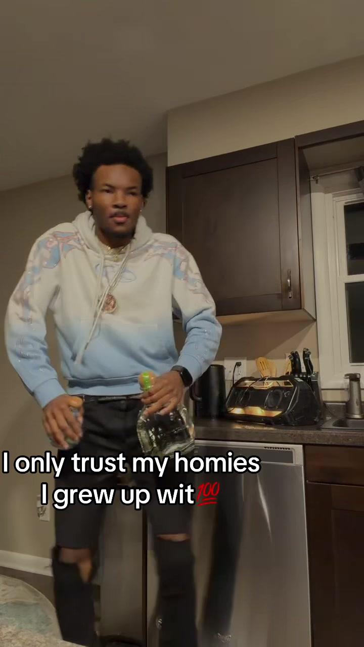 @VONNIZZZY🩸