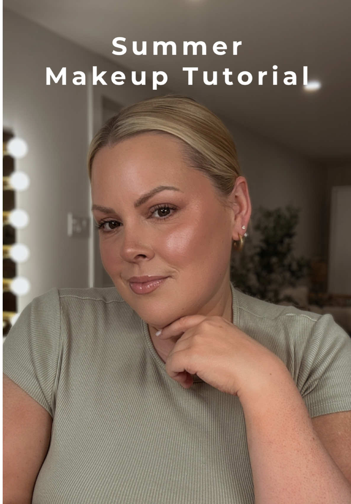 @SELENA • Makeup Artist