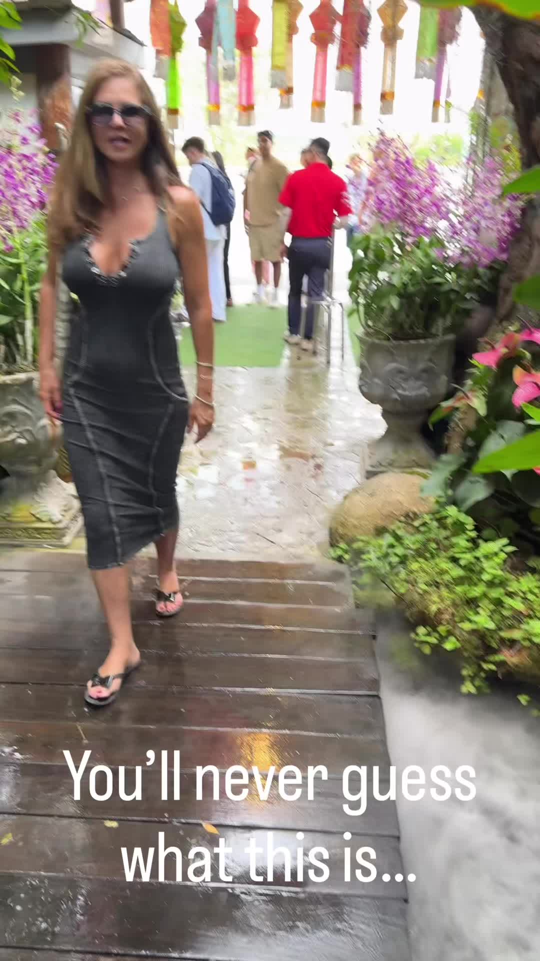 @HotwifeSonyC