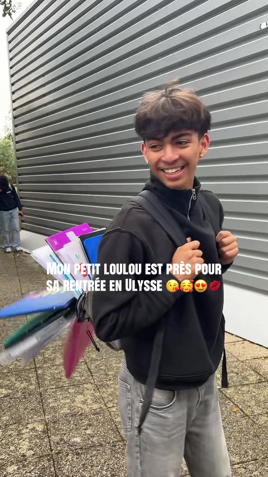 @Les 6 Boloss