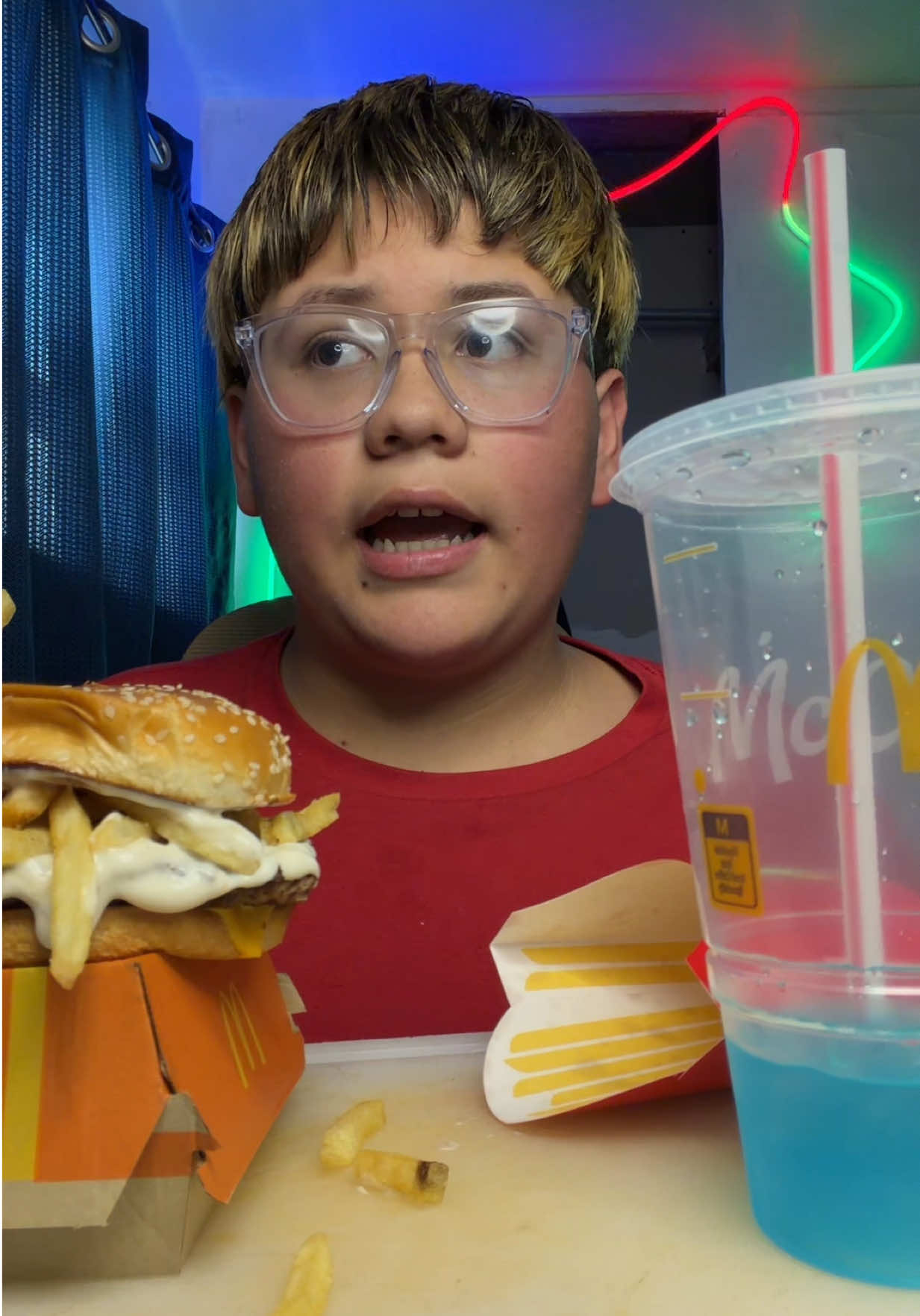 @eatwithuriel